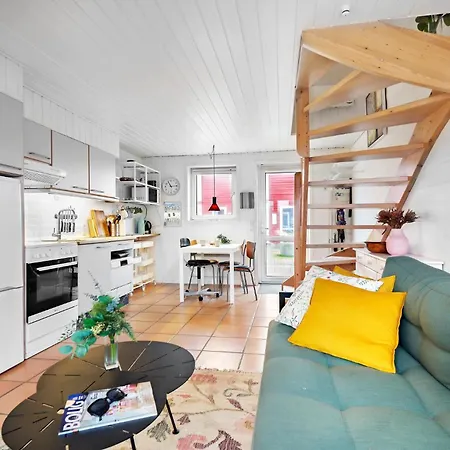 Beautiful In With House A Panoramic View