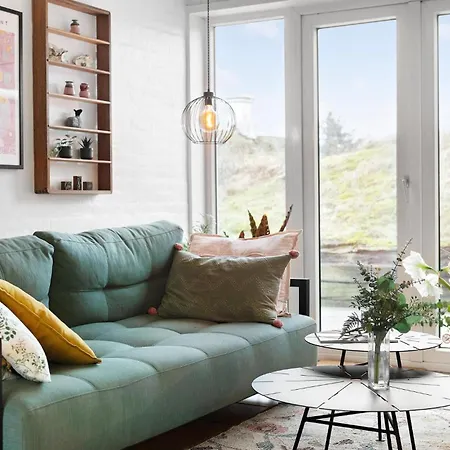 Beautiful In With House A Panoramic View *